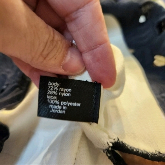 Vintage Womens Sweater Striped White/ Black Top Cutout Lace Embroidered Hem XL - Picture 4 of 5